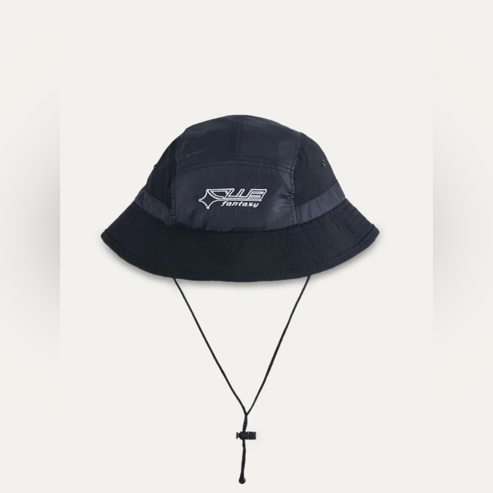 NWOT CLUB FANTASY RAVER BUCKET HAT in Black